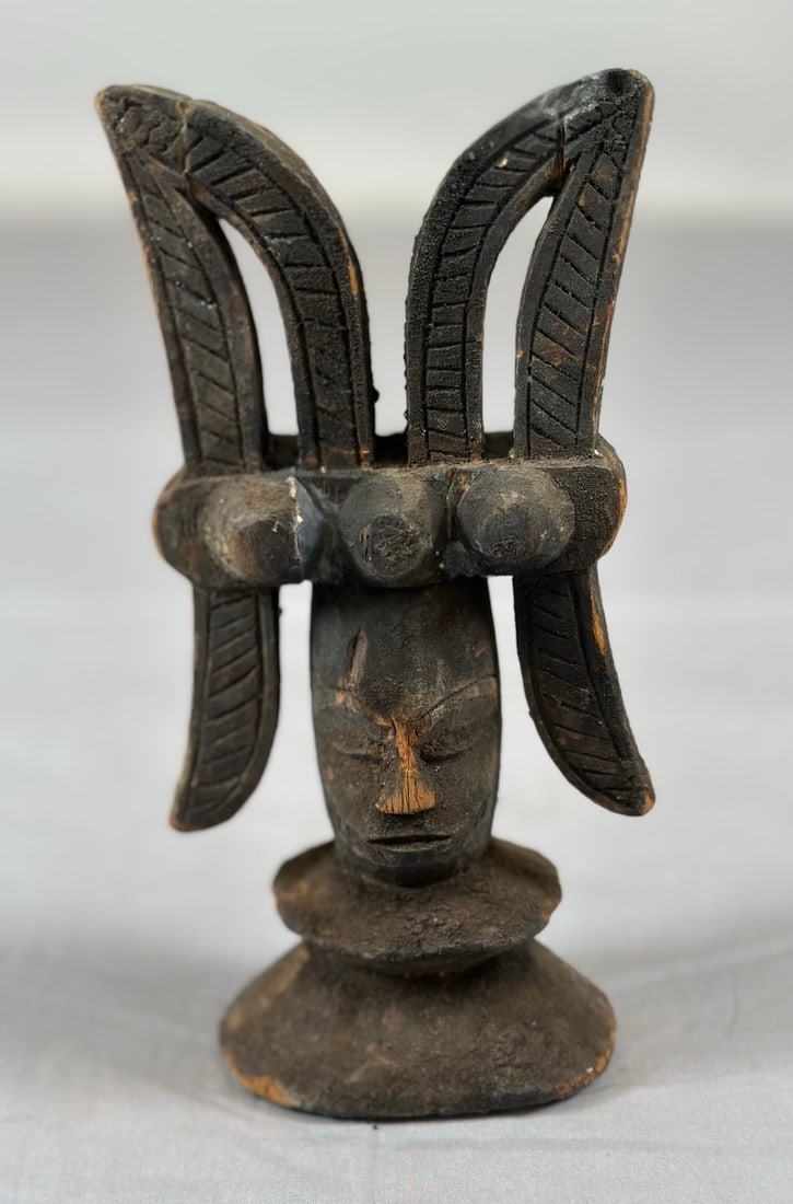 Ikenga Shrine Figure: A carved wood Ikenga style figure, Nigeria, West Africa. Approx. 8" x 4" x 2.25"
