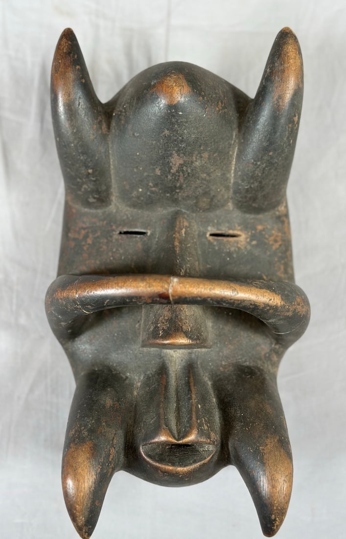 Baule Mask (1 of 8)