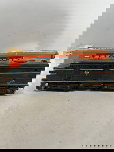 Lionel 2032 Erie Alco FA Diesel Locomotive O Gauge Postwar Model: Lionel 2032 Erie Alco FA Diesel Locomotive O Gauge Postwar Model. 2.5"h x 2.5"w x 10"l