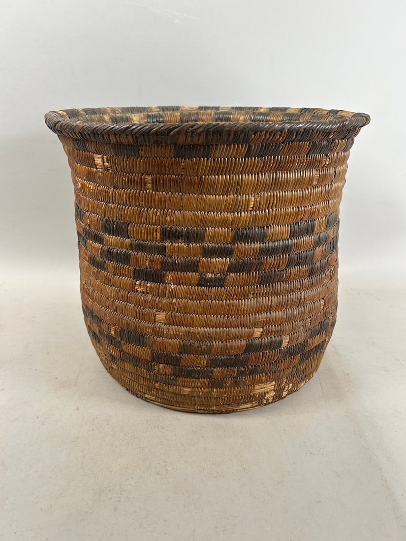 Native American Woven Basket: Native American Woven Basket. 11"h x 11.5"w x 12"l