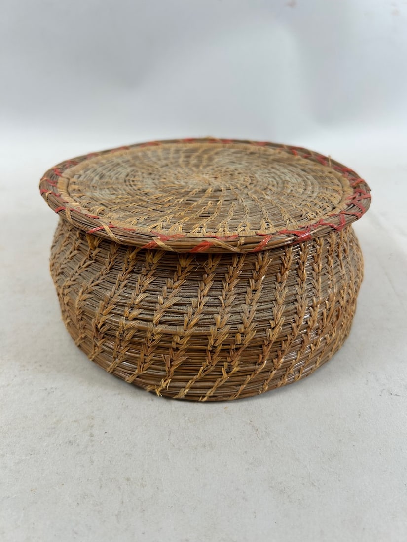 Native American Woven Basket (1 of 5)