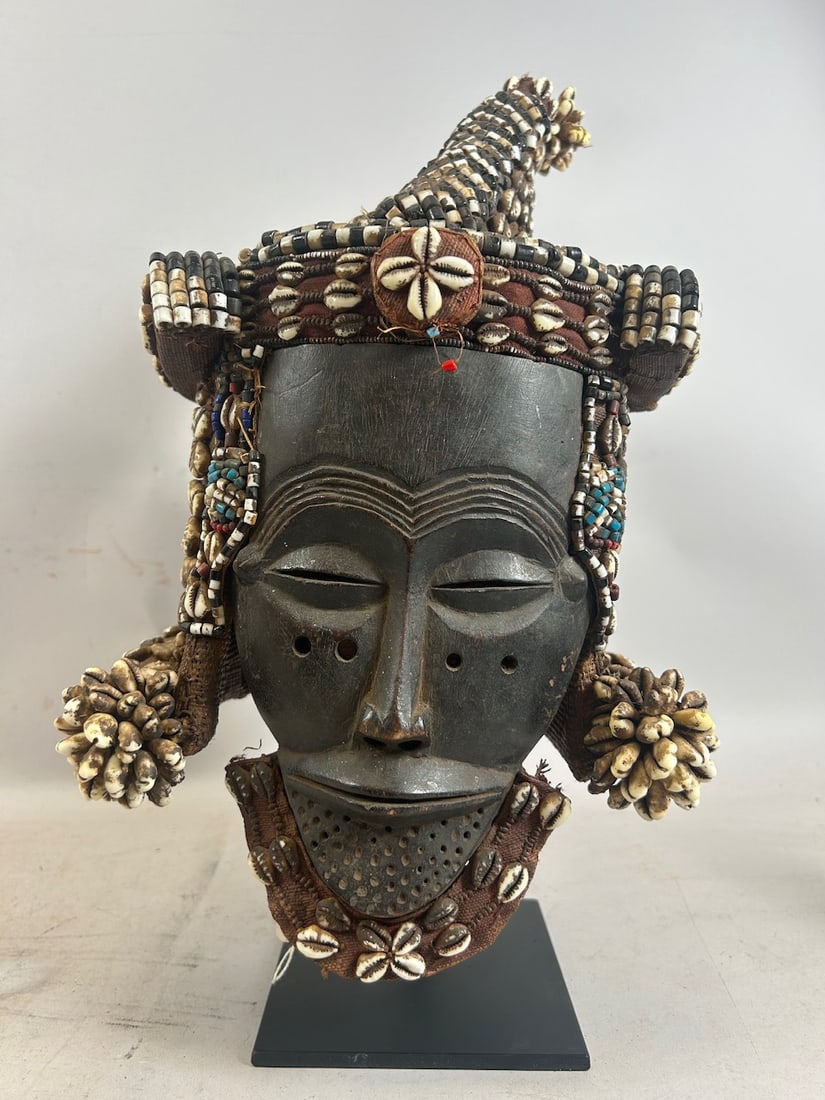 Kuba Helmet Mask, Zaire, Congo (1 of 6)