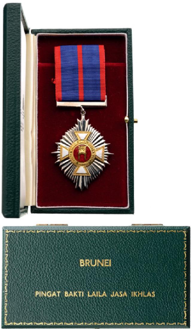 General Service Medal (Pingat Bakti Laila Jasa Ikhlas) (1 of 2)