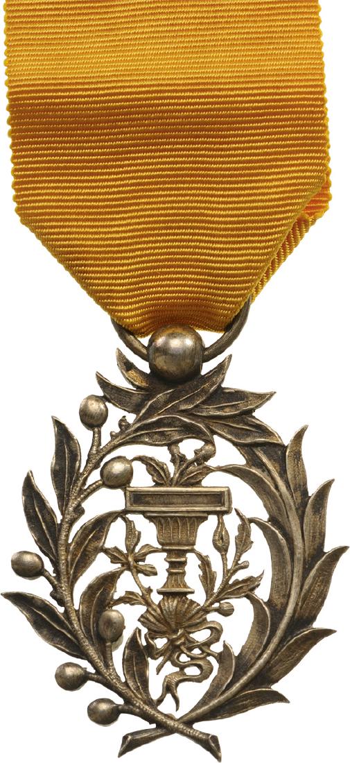 ORDER OF MUNISERAPHON: Knight’s Cross, 5th Class. Breast Badge, 47x38 mm, gilt Silver, original suspension ring and ribbon, French manufacture. I
