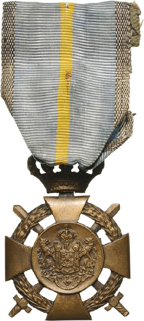 Faithfull Service Cross: 3rd Class, Military, 1932. Breast Badge, 50x33 mm, Bronze, original suspension crown, ring and ribbon. I