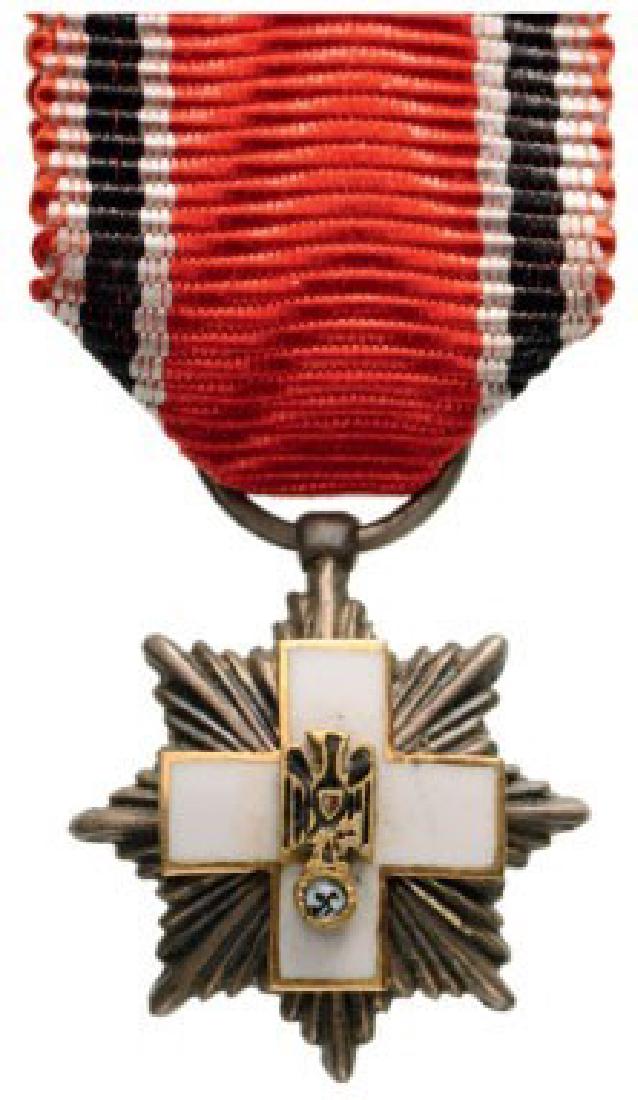 CROSS OF HONOR OF THE GERMAN RED CROSS (1 of 1)
