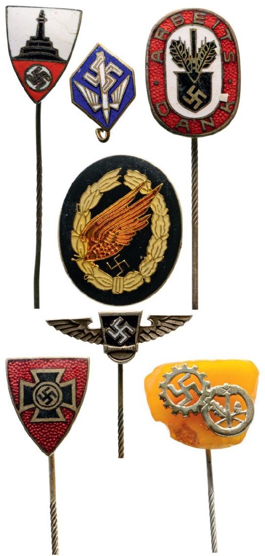 Lot of 8 Tiny Membership Badges (1 of 1)