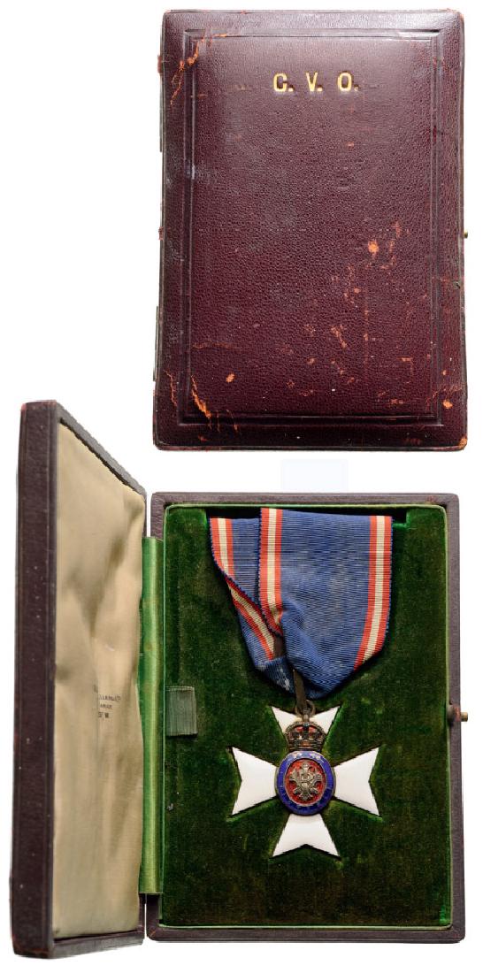 Royal Victorian Order C.v.o. Medal Original Case