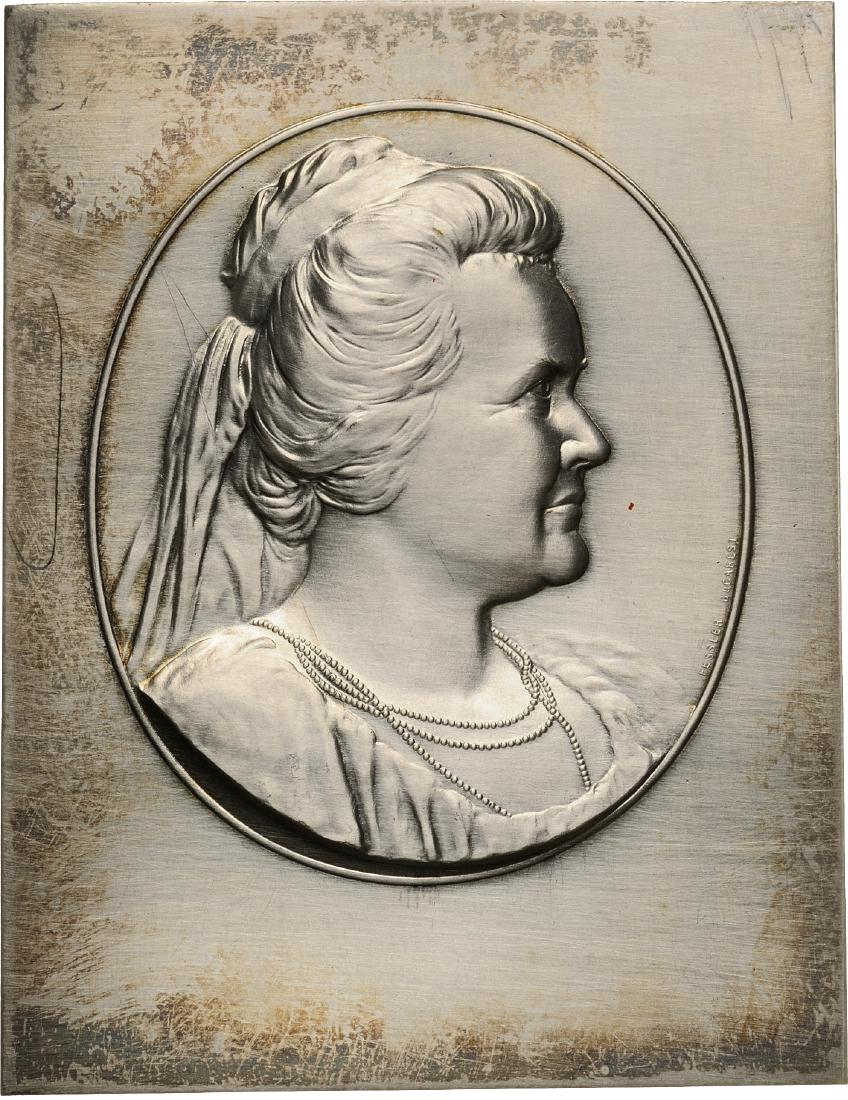 Portrait of Queen Mary (1 of 1)