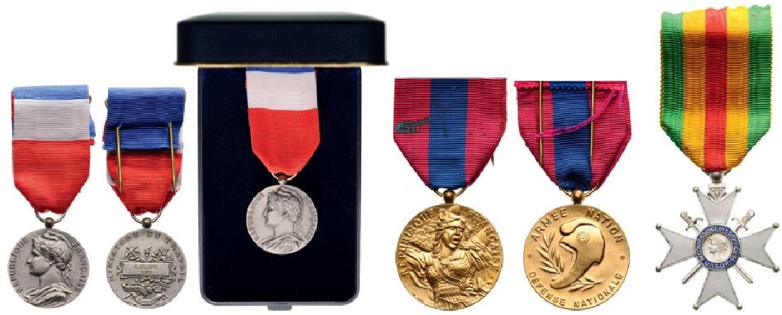 Group of 3 Decorations (1 of 1)