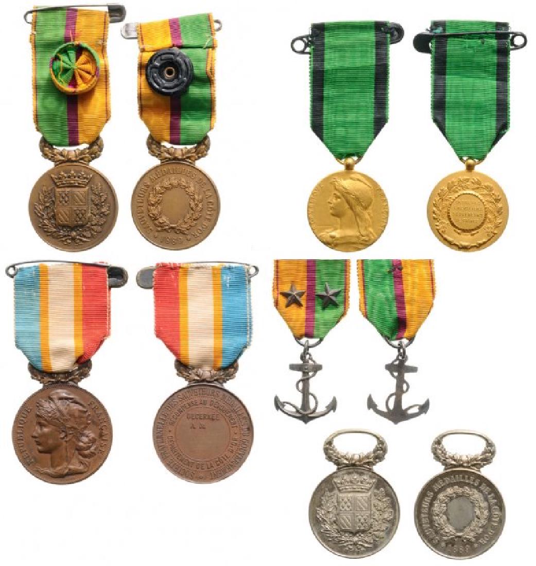A Group of 5 Life Saving Medals (1 of 1)