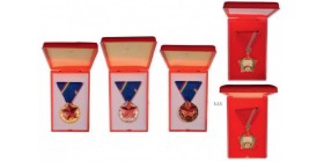 Lot of 5 Order of Peace and Fraternity Medals: Gold, Silver, Bronze Classes, Distinguished Labor Decoration (2). Breast Badges, different sizes, gilt bronze, enameled, original suspension rings and ribbons, in case of issue. (5) I