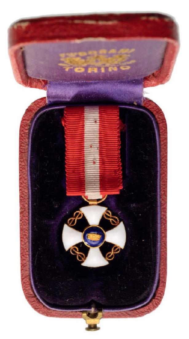 ORDER OF THE CROWN OF ITALY (1 of 2)