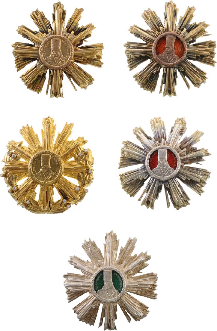 RSR - ORDER OF "TUDOR VLADIMIRESCU", 1966-1989: Set 1-5 Classes (1966) for Ladies. 1st Class, gilt Bronze with Pastes; 2nd Class, gilt; 3rd, 4th and 5th Class, silvered Metal. Breast Stars, 50 mm, 3rd to 5th Classes, center enameled, 10 groups of r