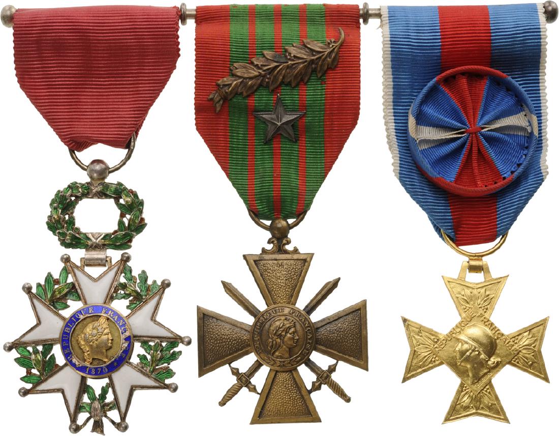 Medal Bar with 3 Decorations (1 of 1)