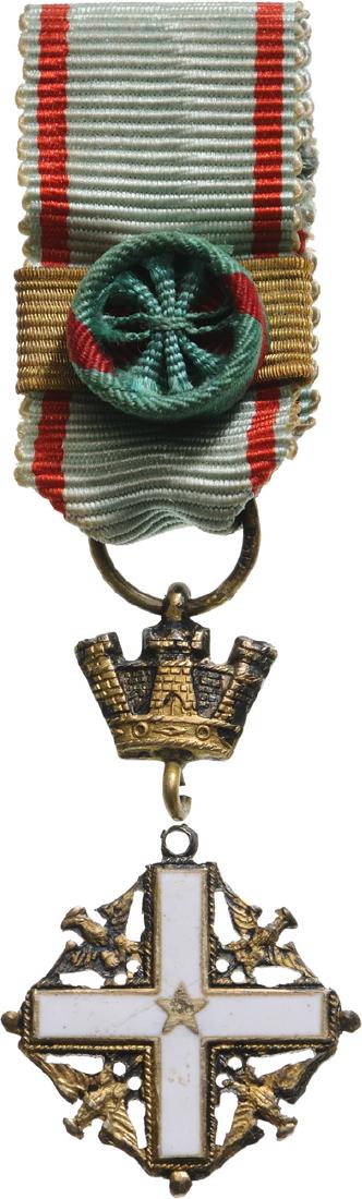 ORDER OF MERIT OF THE ITALIAN REPUBLIC: Grand Cross Miniature, from 1947. Breast Badge, 32x22 mm, Silver gilt, enameled, central medallions gilt, enameled, original suspension ring and ribbon with rosette. I