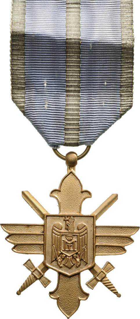 ORDER OF THE AERONAUTICAL VIRTUE, 1930: Gold Cross, 2nd Model with cipher of King Michael I, for Military, 1940. Breast Badge, 50x43 mm, gilt Bronze, original suspension ring and ribbon. I