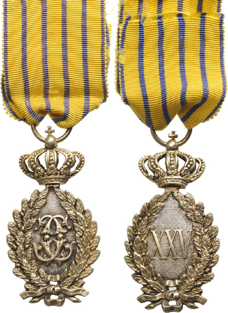 Badge of Honor for 25 Years of Military Service,: Breast Badge, 60x32 mm, gilt Silver, hallmarked "2 dolphins", original ring and ribbon, for officers who served 25 years in the Army. Superb quality and condition! I R!