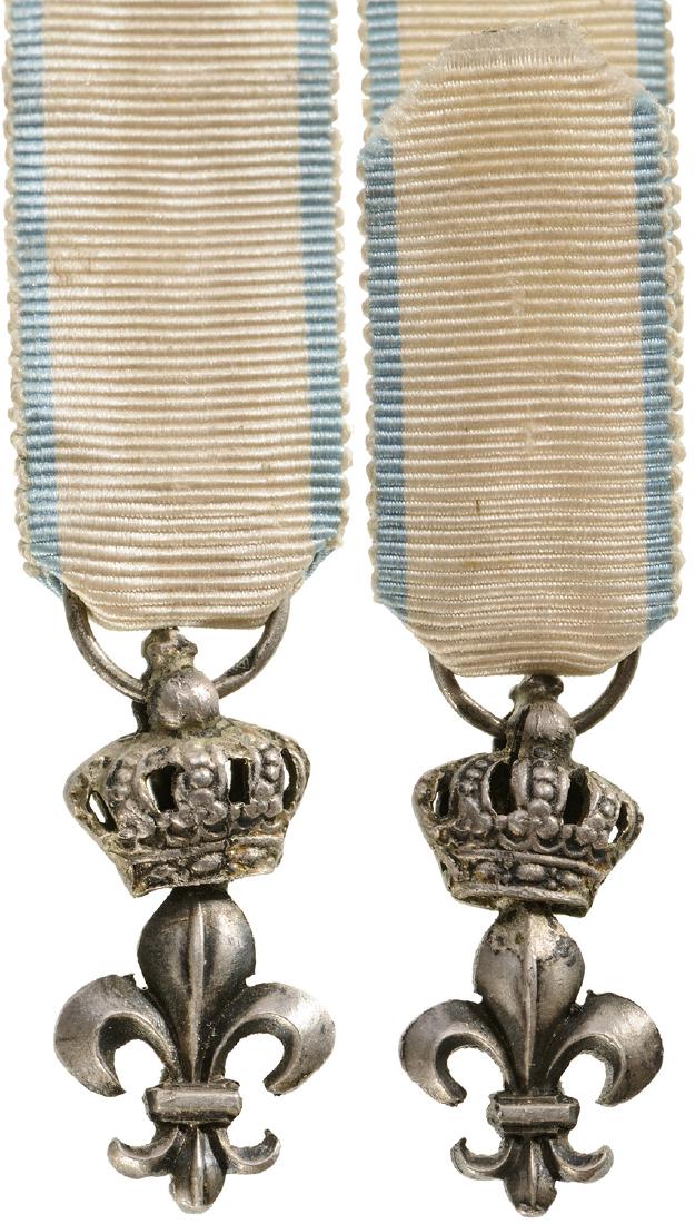 DECORATION OF THE LILY, instituted in 1814: Breast Badge, 20x10 mm, Silver, original suspension and ribbon. Superb badge! I