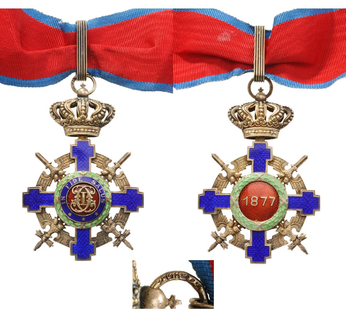 ORDER OF THE STAR OF ROMANIA, 1864: Commander's Cross, 2nd Model (1932) for Military. Neck Badge, 74x50 mm, gilt Silver, hallmarked "crown, 2126-23 MN, Silber", maker's mark "CFZ", enameled, original suspension ring, loop and complete r