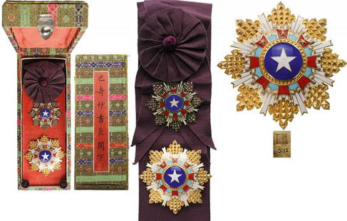 ORDER OF THE BRILLIANT STAR: 1st Class (Grand Cross) Set. Sash Badge, 73.5 mm, gilt Silver, centre gilt silver, enameled, reverse struck with square mark and numbered "1905", original sash. Breast Star, 92 mm, gilt silver,