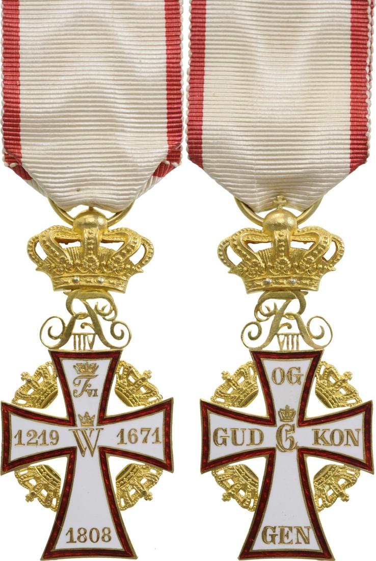 ORDER OF THE DANNEBROG: Officer's Cross, 4th Class, Christian VIII (1786-1848), instituted in 1671. Breast Badge, 57x27 mm, GOLD, original suspension ring and ribbon. A rare and early badge in perfect condition! R! I Country