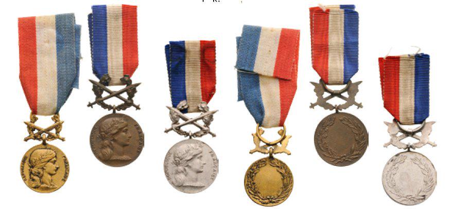 Ministry of Foreign Affairs, 3 Miniature Honor Medals, (1 of 1)