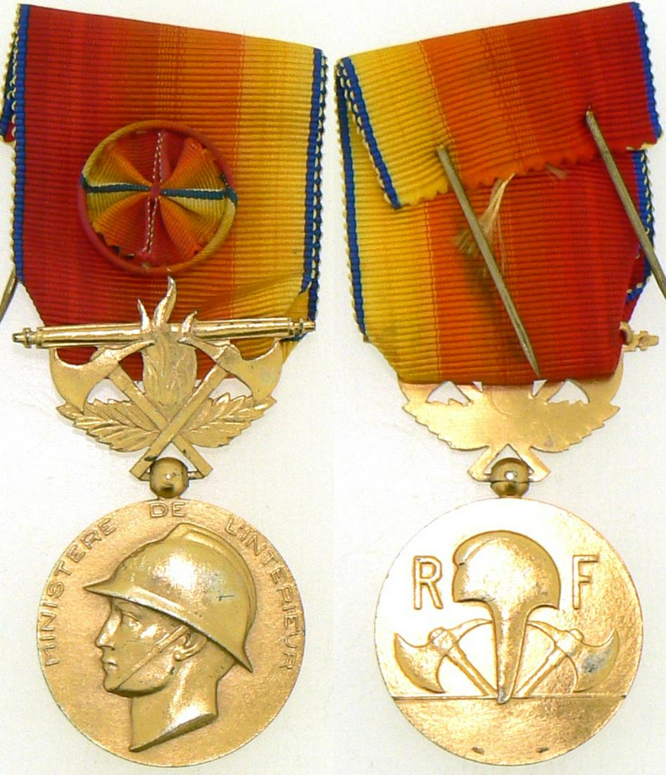 Firemen Medal for Exceptional Service (1 of 1)