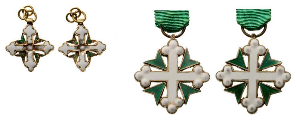 ORDER OF SAINT MAURICE AND LAZARUS: Miniatures. Breast Badges, gilt Silver, GOLD, 21x13 mm, enameled (numerous cracks in the small one), large one rare, original ribbon. (2) I/II Country: ITALY