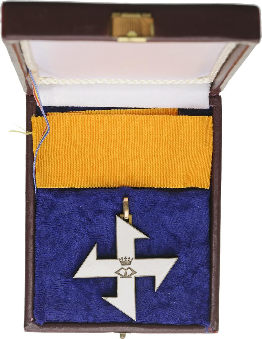 ORDER OF THE QUEEN MARIA CROSS, 1938 (1 of 2)
