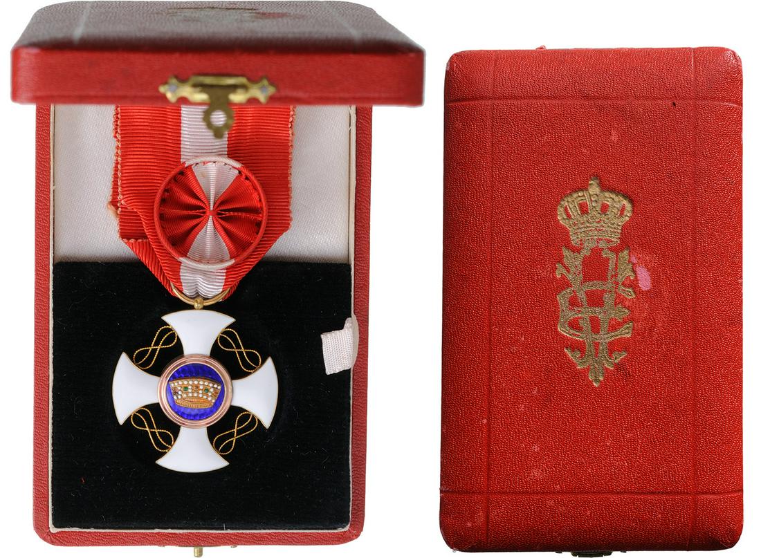 ORDER OF THE CROWN OF ITALY (1 of 2)
