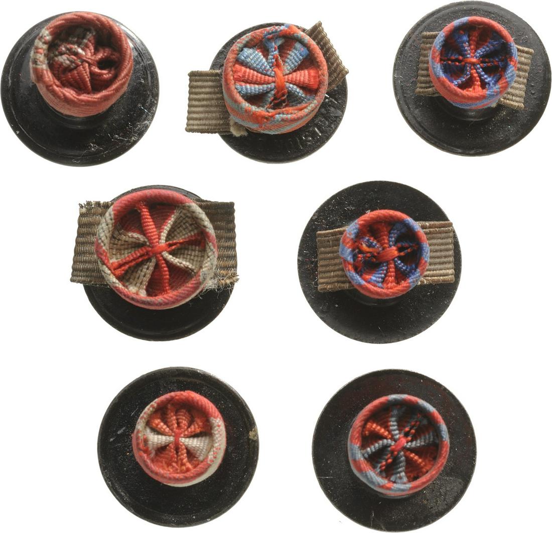 ORDER OF THE STAR OF ROMANIA. Lot of 7 Laple Hole: Commander's Cross (4) and Officer's Cross (3). Lot of 7 Laple Hole Rosettes, cloth. (7) I-II ROMANIA