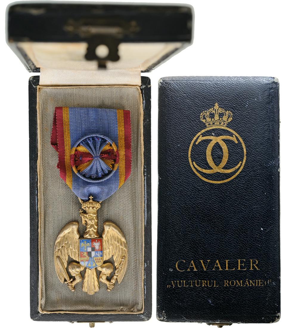 HONOR BADGE OF THE ROMANIAN EAGLE: Officer's Cross, 4th Class, instituted in 1933. Breast Badge, 50x37 mm, gilt Silver, centre enameled, hallmarked "347-33"â€š maker's mark "crown, H.W. "Heinrich Weiss, Bucuresti", original suspens