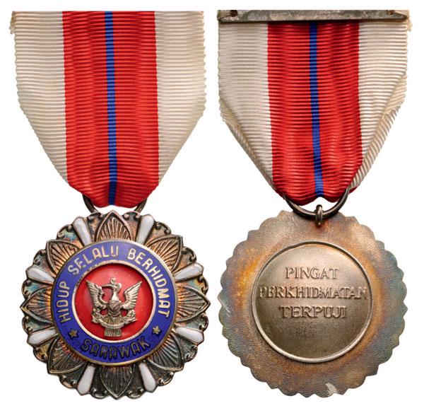 MERITORIOUS SERVICE MEDAL (PINGAT PERKHIDMATAN TERPUJI) (1 of 3)