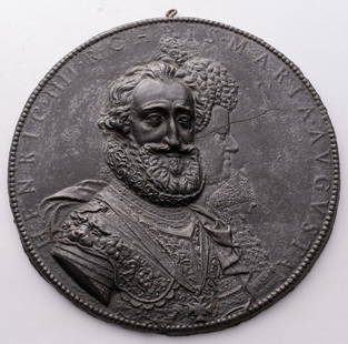 Large cast iron medallion about Henri IIII and Marie de: According to Guillaume Dupre, large cast iron medallion about Henri IIII and Marie de Medicis king & queen of France, face & profile. France, early nineteenth. Diameter: 18.5 cm. .Good condition despi