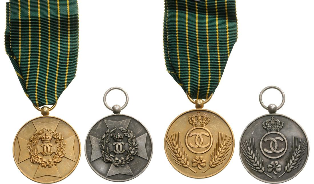 Medal of Agricultural Merit, 1st Model, Set 1-2: Set 1-2 Classes. Breast Badges, 34 mm, gilt Silver and Silver, original suspension rings and one with ribbon. Rare! I Country: ROMANIA