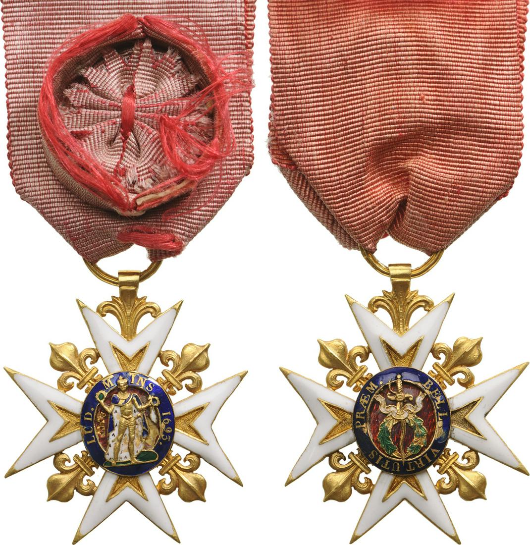 MILITARY ORDER OF SAINT LOUIS, INSTITUTED IN 1693: Knight's Cross, Louis XVIII (1814-1824) Type, 3rd Class, instituted in 1693. Breast Badge, 39x34 mm, GOLD, both sides enameled, both central medallions GOLD, enameled, original suspension ring and rib