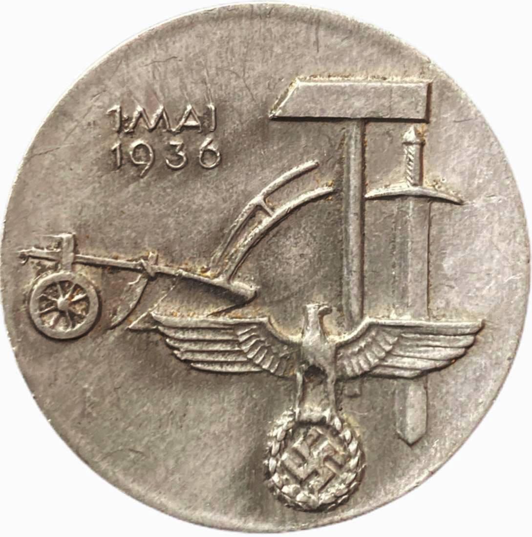 1st of May Labor Day 1936: Breast Badge, 35 mm, Aluminium, maker`s mark "GEBRUDER SCHMIDT OBERSTEIN", horizontal pin on the back. I