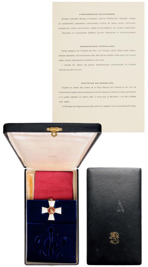 ORDER OF THE LION OF FINLAND: Grand Cross Sash Badge, 1st Class, instituted in 1942. Sash Badge, 57 mm, gilt Silver, Finnish hallmark "925" and maker"s mark "A. Tillander", both sides enameled, obverse central medallion gilt silve