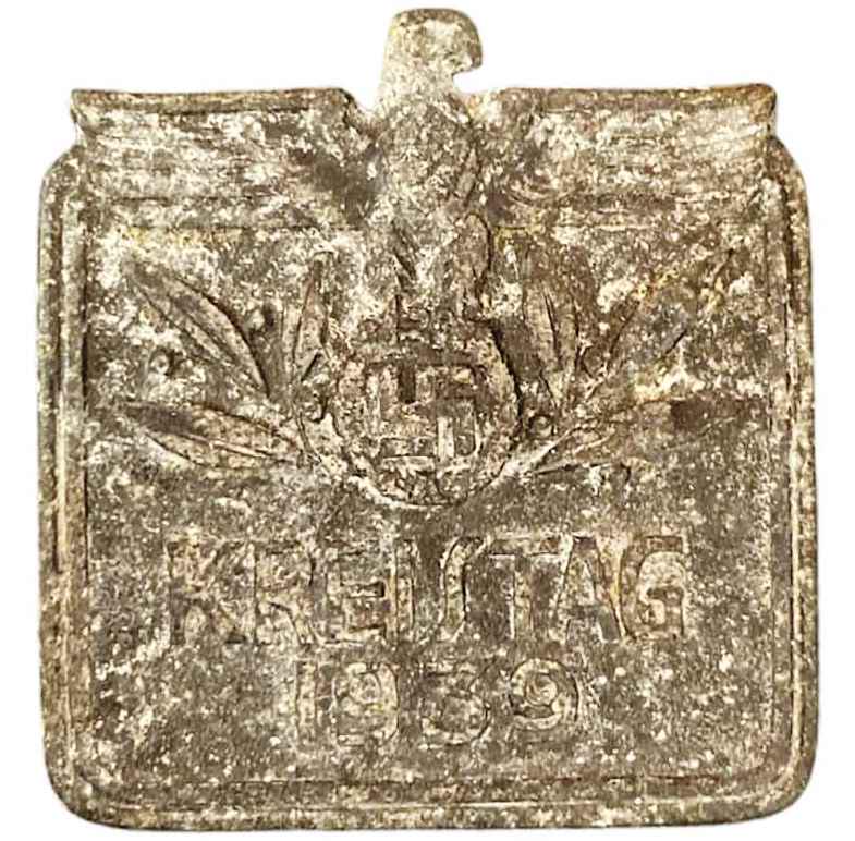 Kreistag 1939 Badge: Breast Badge, 35x37 mm, white metal, maker`s mark "FOERSTER&BARTH PFORZHEIM" pin missing. II-