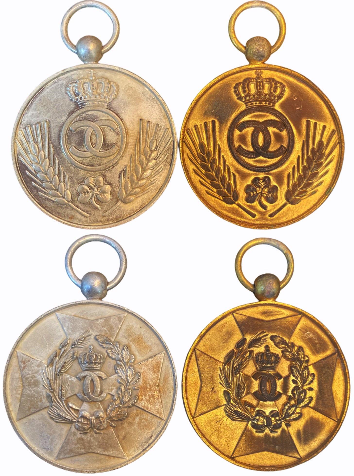 Medal of Agricultural Merit, 1st Model, Set 1-2: Set 1-2 Classes. Breast Badges, 34 mm, gilt Silver and Silver, original suspension rings. Rare! I