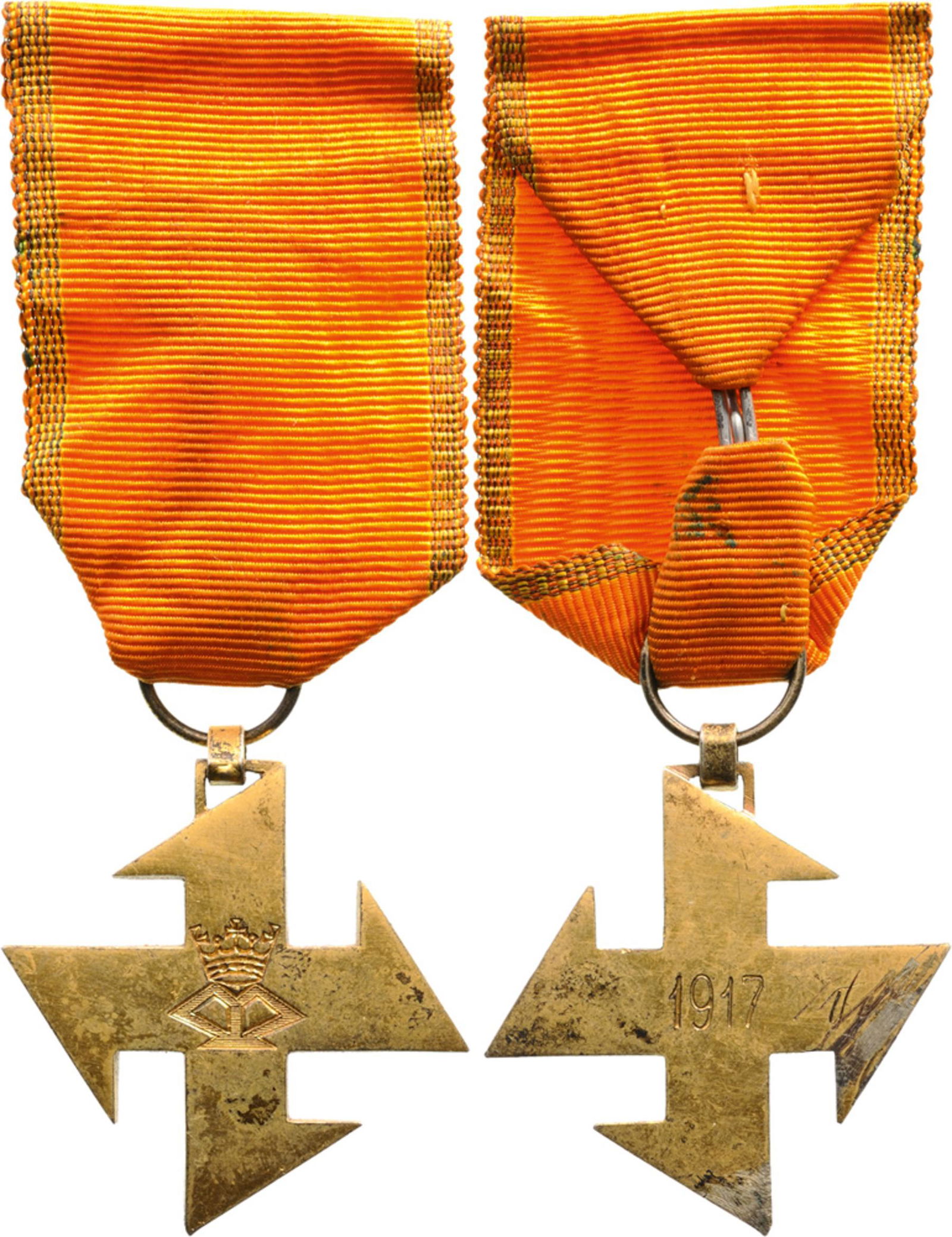 Order of the Queen Maria Cross (1938) (1 of 1)