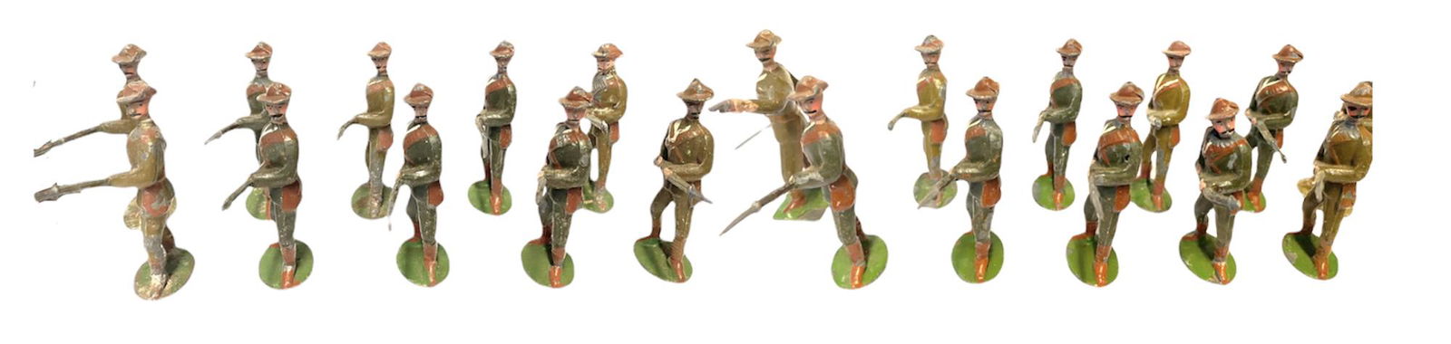 Set of 20 Lead Toy  Soldiers (1 of 1)