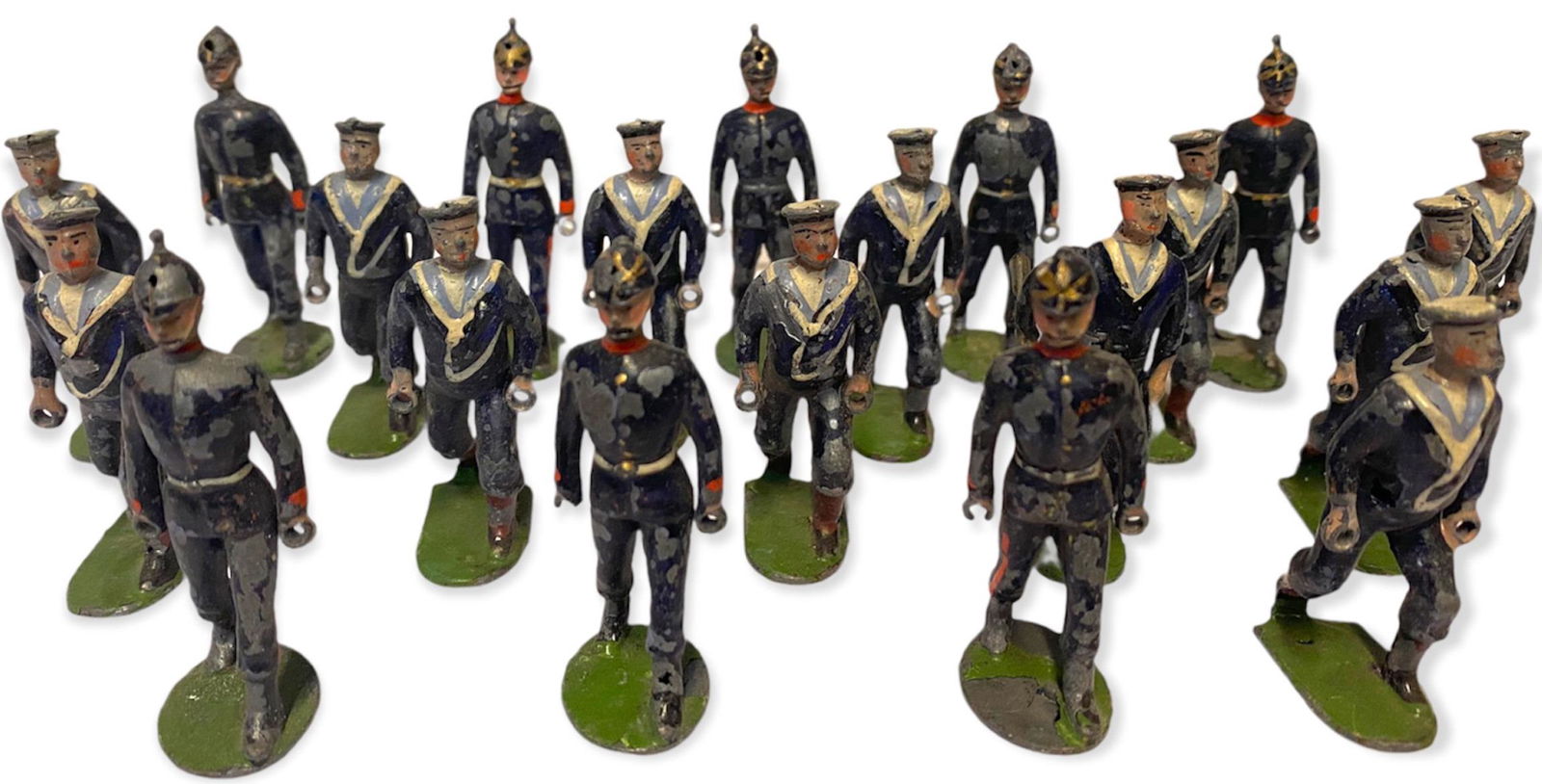 Set of 20 Lead Toy Soldiers (1 of 1)