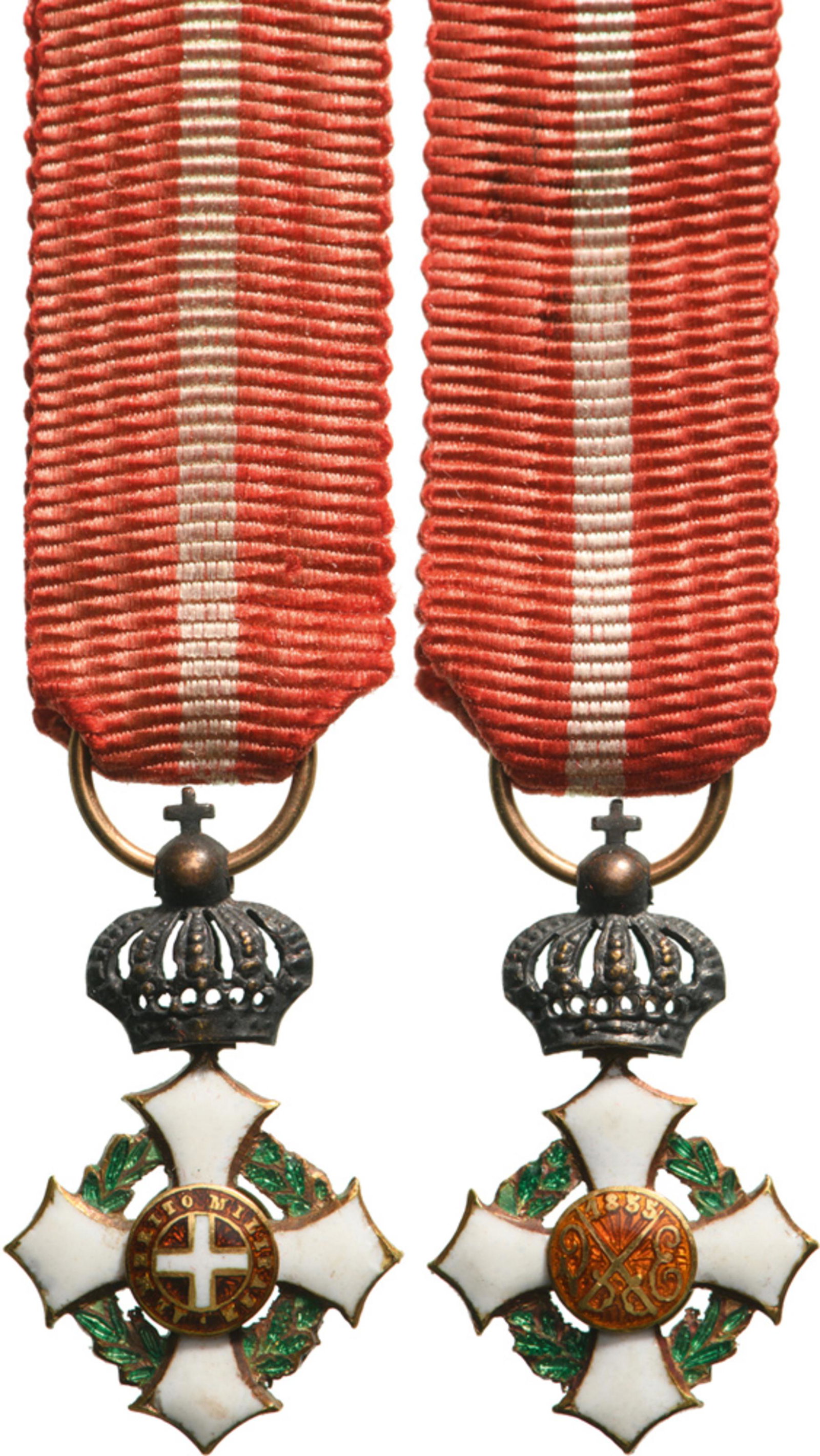 The Military Order of Savoy: Knight's Cross Miniature, 5th Class, instituted in 1815. Breast Badge, 20x12 mm, GOLD and Silver, central medallion GOLD, enameled, original suspension crown, ring and Order of the Crown of Italy ribb