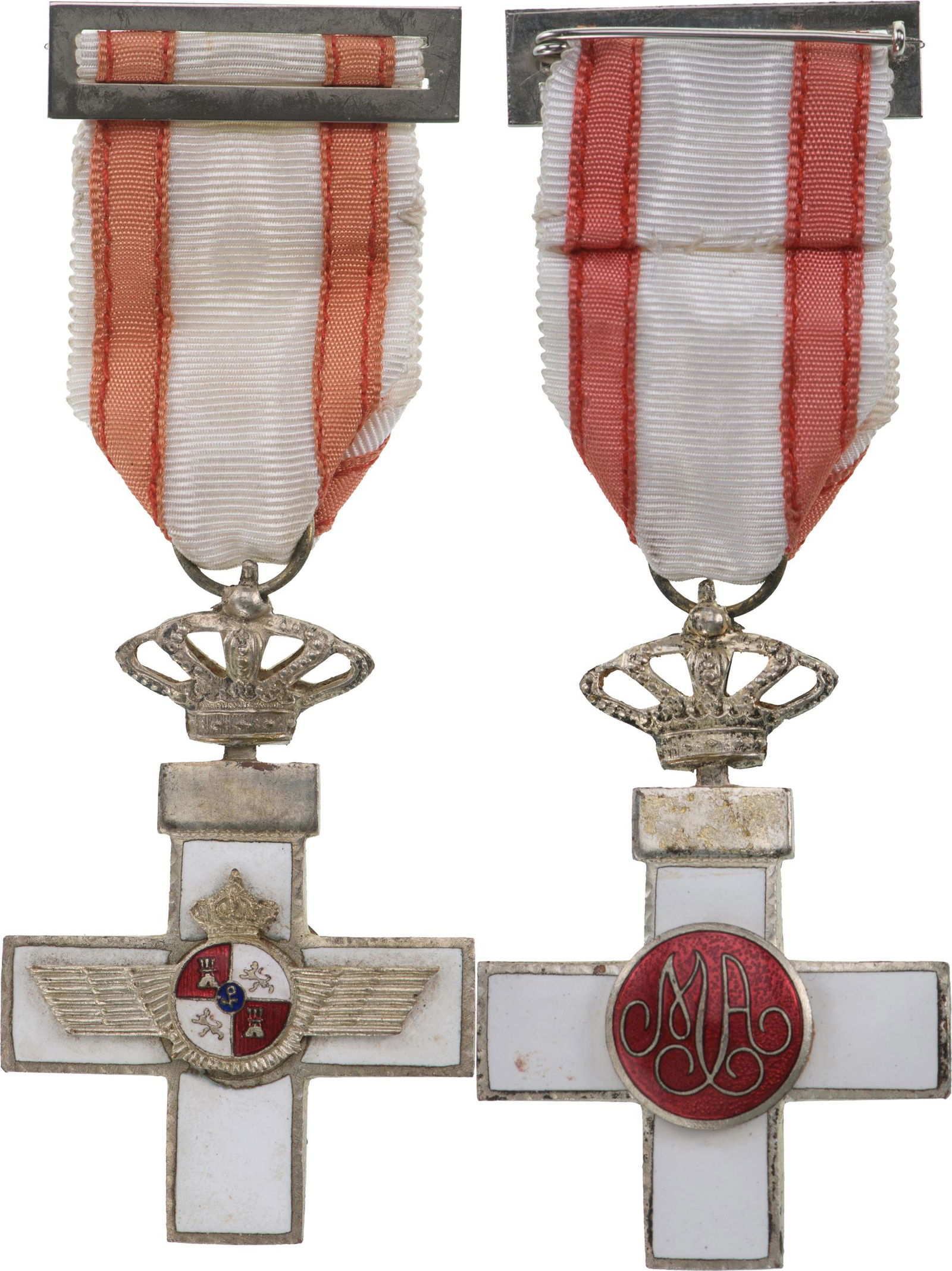 Cross of Aeronautical Merit, "White Distinction", for actions, deeds or distinguished service during (1 of 1)