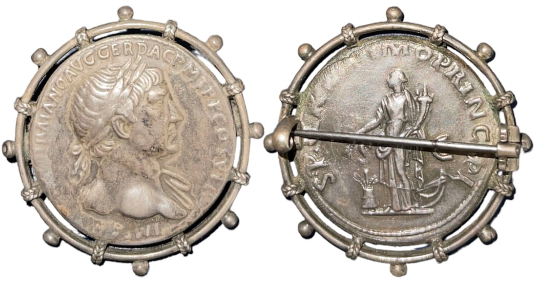 Trajanus (98-117) AE Dupondius mounted as a brooch (1 of 1)