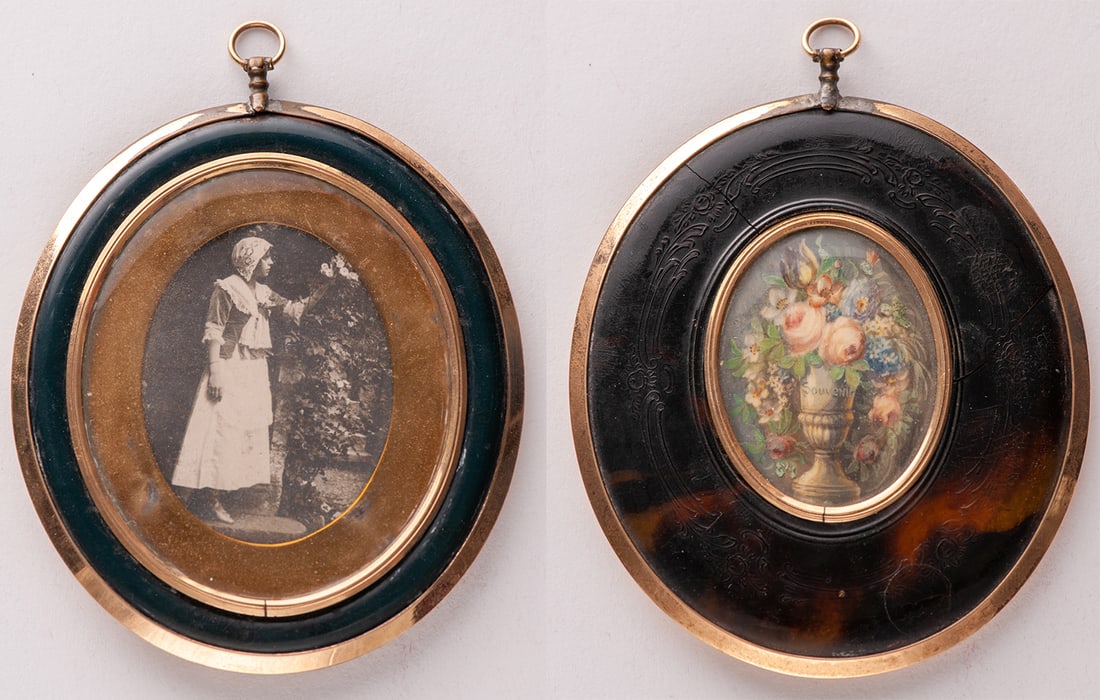 Oval miniature (1 of 1)