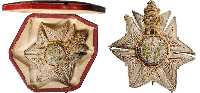 Military Order of the Tower and Sword: Very early, embroidered Breast Star, 84x82 mm, The arms with thick embroidery of silver thread and sequines, the centre made with polychrome cloth and threads, with golden wire border, gold-embroidere