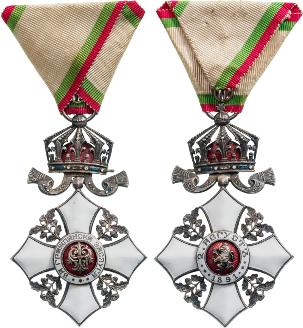 Order for Civil Merit, 5th Class, 2nd Model, 1900 - 1933: Knight's Cross, 5th Class with Crown, 4th Model, 1900-1933. Breast Badge, 76x47 mm, Silver, central medallion enameled, original suspension ring and ribbon. A beautiful rare Swiss made badge of best q